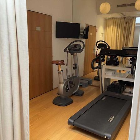 Hotel Le Six Париж Екстериор снимка